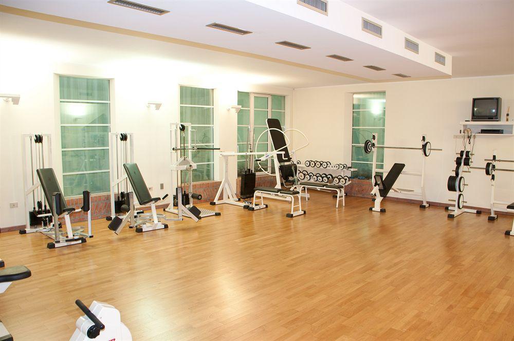 Hotel Castel Rundegg (Adults Only) Мерано Экстерьер фото