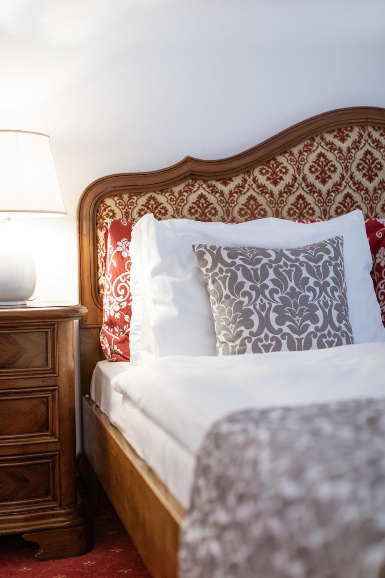Hotel Castel Rundegg (Adults Only) Мерано Экстерьер фото