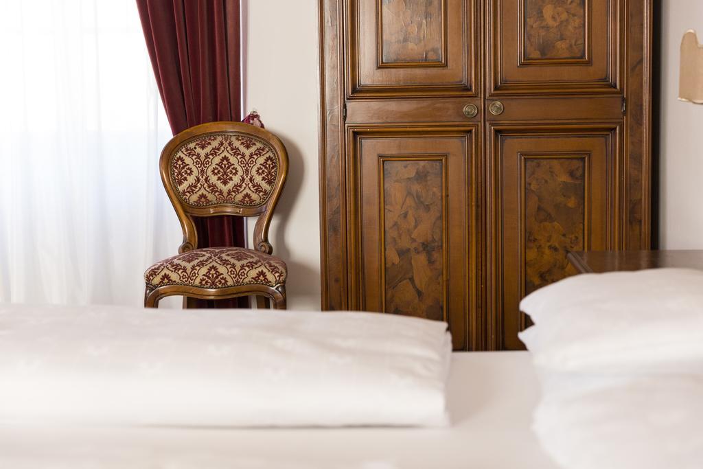 Hotel Castel Rundegg (Adults Only) Мерано Экстерьер фото