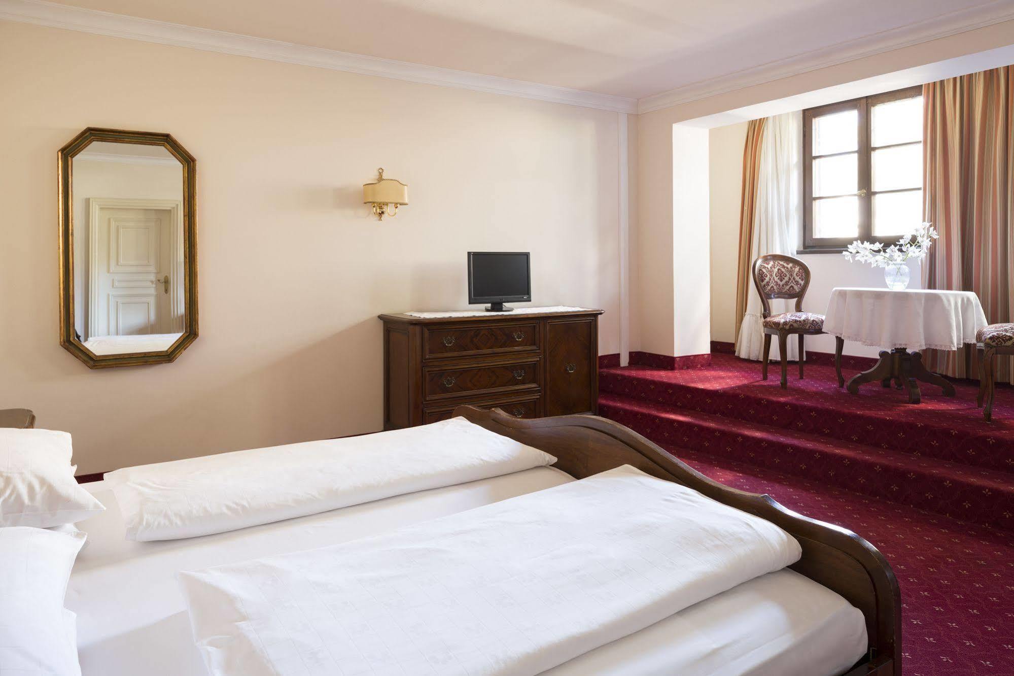 Hotel Castel Rundegg (Adults Only) Мерано Экстерьер фото